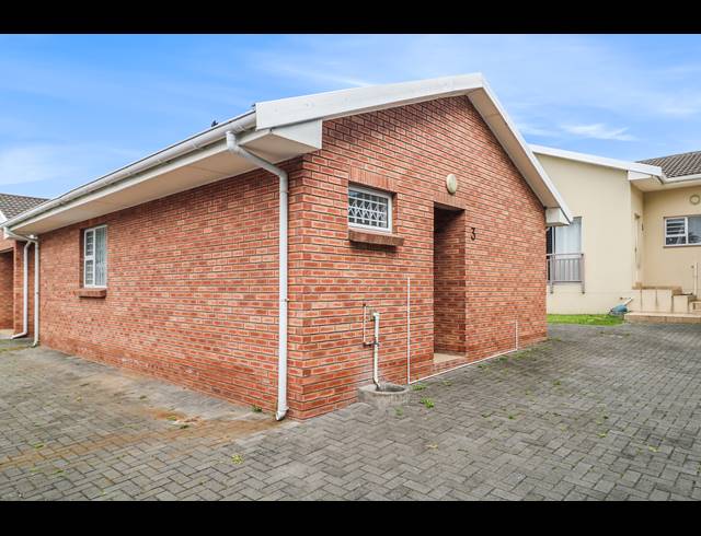 2 BEDROOM TOWNHOUSE FOR SALE IN GREENFIELDS